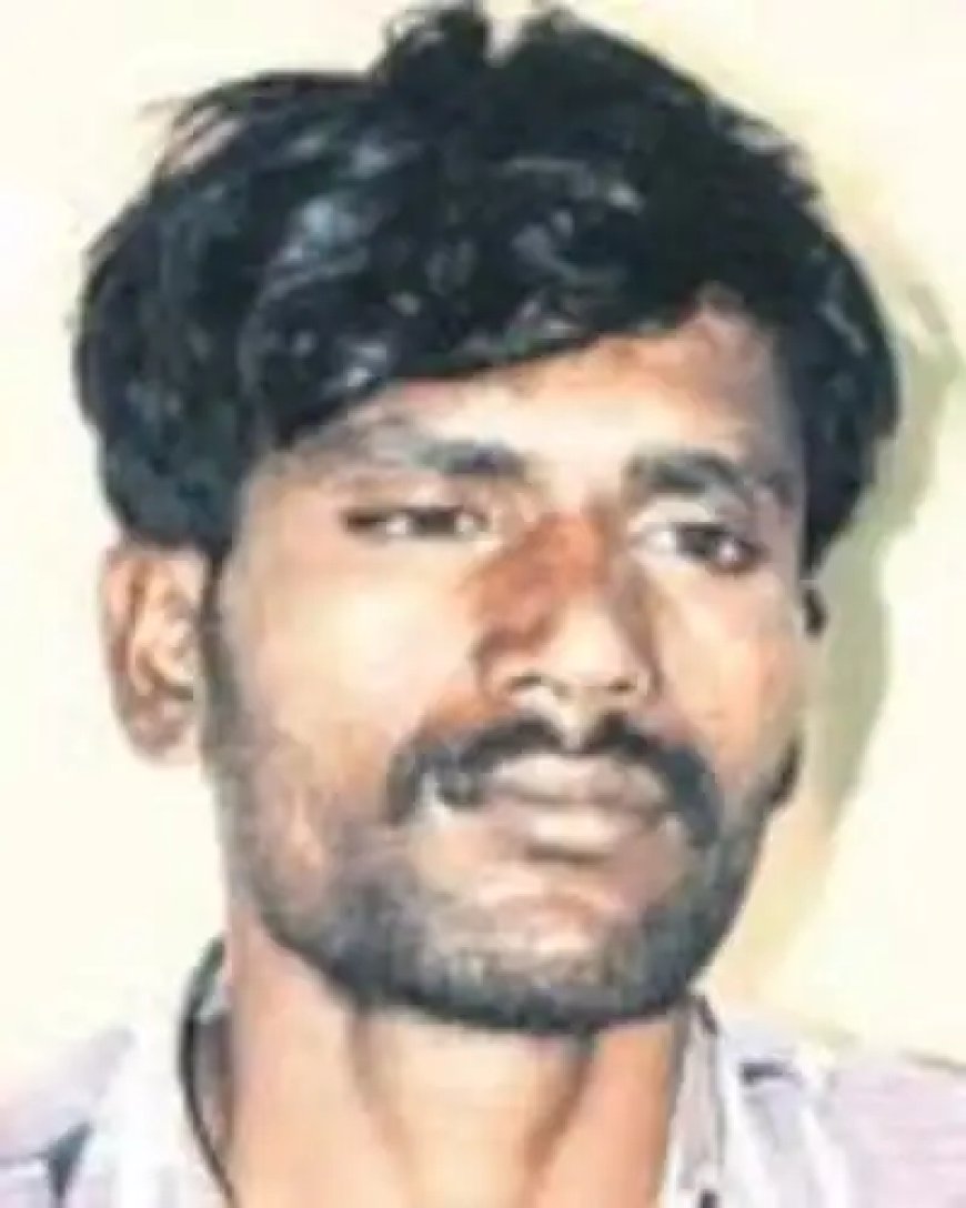 കൊടും കുറ്റവാളി ഗോവിന്ദച്ചാമി ജയിൽ ചാടി.