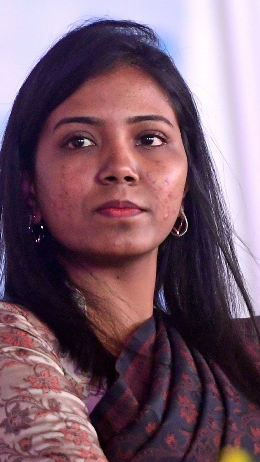 ഇടുക്കി കളക്ടർ വിഘ്നേശ്വരി ഐഎഎസ് ന് മാറ്റം.. പുതിയ കളക്ടറായി ഡോക്ടർ ദിനേശൻ ചെറുവാട് IAS
