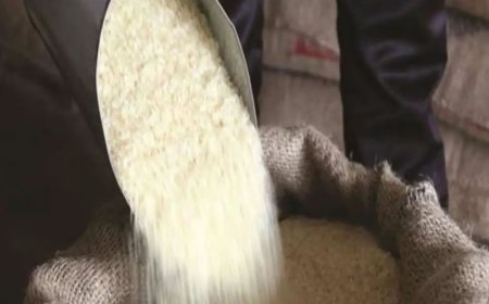 റേഷൻ കടകള്‍ വഴി ഓണത്തിന് സ്‌പെഷ്യല്‍ അരി