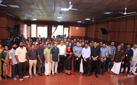 റവന്യൂ വകുപ്പ് ജീവനക്കാരുടെ നേതൃത്വത്തിൽ  ജില്ലാ കളക്ടർ  വി വിഘ്നേശ്വരി IAS ന് യാത്രയയപ്പ്  പരിപാടി   സംഘടിപ്പിച്ചു.