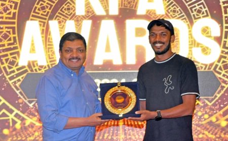 ബാലൻ കെ - കേരള ഫുട്ബോൾ അസോസിയേഷൻ്റെ മികച്ച ഫോട്ടോഗ്രാഫർ