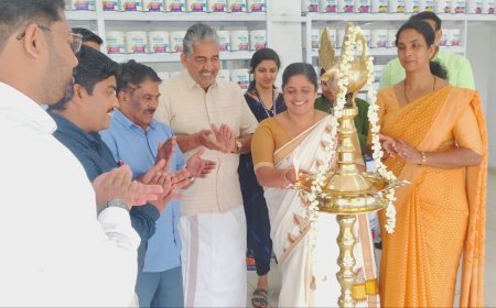 കട്ടപ്പനയിൽ ഏറ്റവും കുറഞ്ഞ വിലയിൽ ഇനി  പെയിൻറ്റ് ലഭിക്കും. കേരളാ പെയിൻറ്സ്  കട്ടപ്പന ഷോറൂമിന്റെ ഉദ്ഘാടനം നടന്നു..