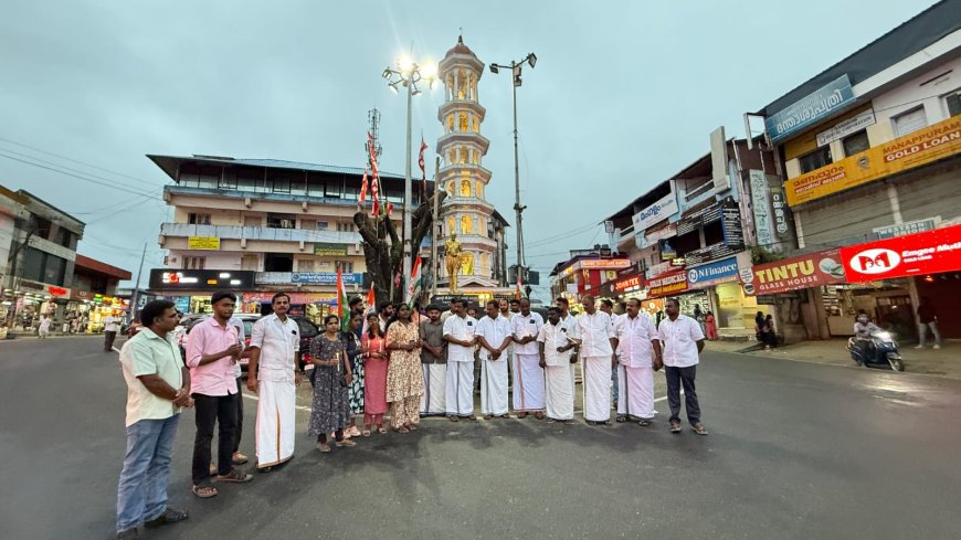 കന്യാസ്ത്രീകളെ കള്ളക്കേസിൽ കുടുക്കിയ സംഭവം ;  യൂത്ത് കോൺഗ്രസ് കട്ടപ്പന  മണ്ഡലം കമ്മറ്റിയുടെ നേതൃത്വത്തിൽ പ്രതിഷേധ  പ്രകടനം നടത്തി