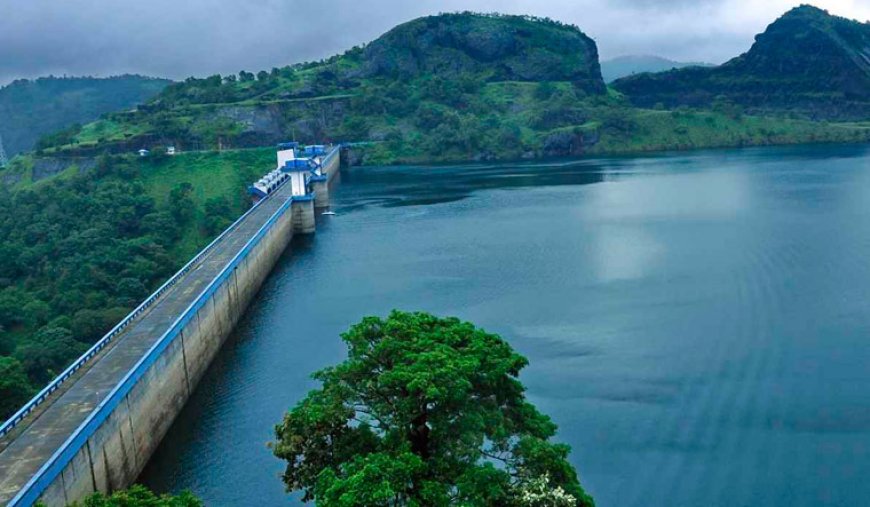 ഇടുക്കിയിൽ ജലനിരപ്പ് ബ്ലൂ അലർട്ട് ലെവൽ പിന്നിട്ടു.