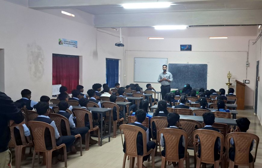 ദേശീയ യുവജന ദിനം : സ്കൂൾ വിദ്യാർത്ഥികൾക്കായി ക്ലാസുകൾ സംഘടിപ്പിച്ചു