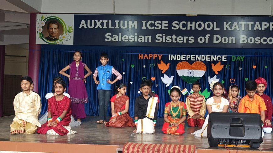 കട്ടപ്പന ഓക്സീലിയം സ്കൂളിൽ സ്വാതന്ത്ര്യ ദിനാഘോഷ പരിപാടി സംഘടിപ്പിച്ചു.