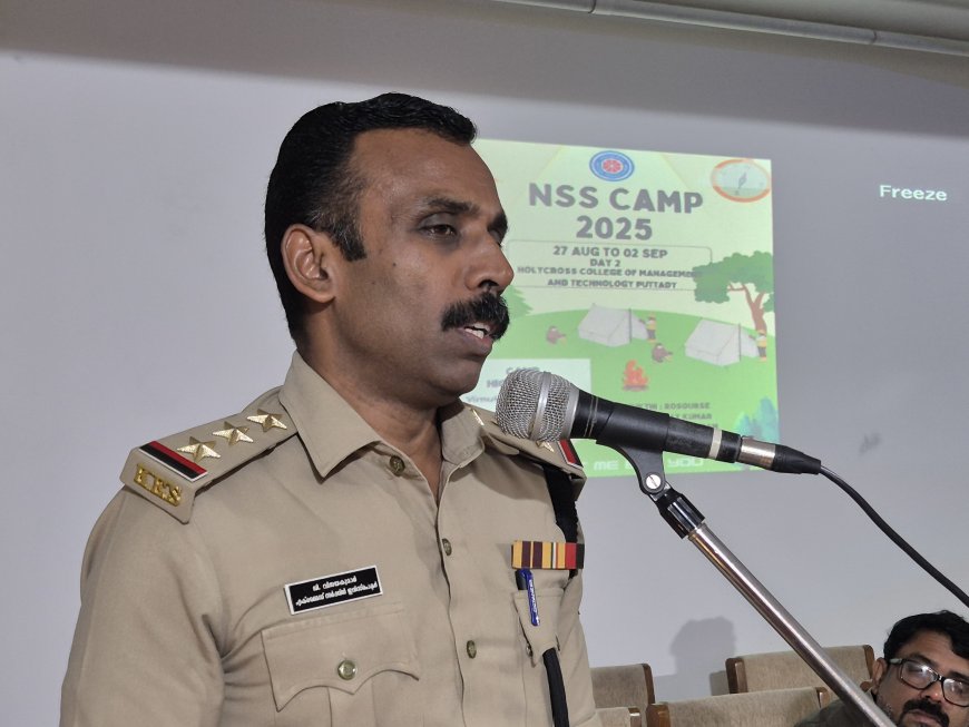 ഹോളി ക്രോസ് കോളേജിൽ വിമുക്തി ക്ലബ്ബിന്റെ പ്രവർത്തനോദ്ഘാടനവും ബോധവൽക്കരണ ക്ലാസും നടത്തി.