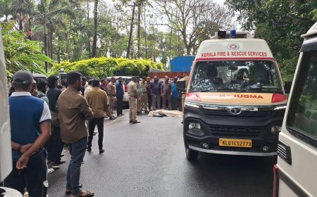 പുളിയന്മലയിൽ അപകടം : അധ്യാപകന് ദാരുണാന്ത്യം.