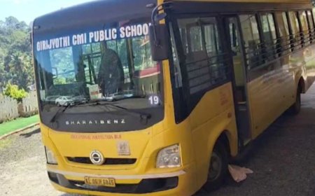 വാഴത്തോപ്പിൽ സ്കൂൾ ബസ്സ് കയറി വിദ്യാർത്ഥി മരിച്ചു