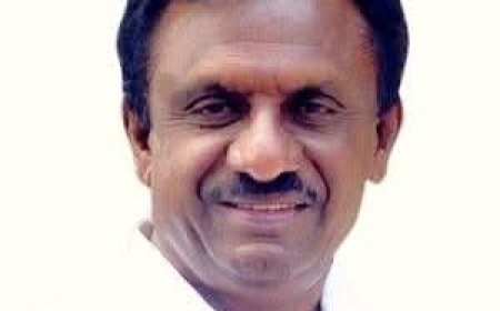 അര നൂറ്റാണ്ടിലേറെ നീണ്ടു നിന്ന രാഷ്ട്രീയ ജീവിതം അവസാനിപ്പിക്കാൻ സമയമായി : ഇ എം അഗസ്തി