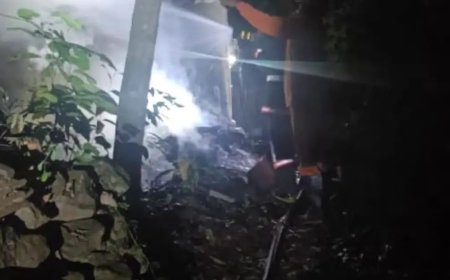 വെള്ളത്തൂവലില്‍ വീടിന് തീപിടിച്ച്‌ ഒരാള്‍  മരിച്ചു