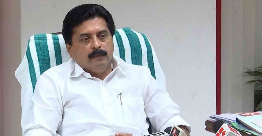 ജില്ലയില്‍ നടന്നു വരുന്ന കെട്ടിടങ്ങളുടെയും റോഡുകളുടെയും നിർമ്മാണ പ്രവർത്തനങ്ങള്‍ ഉടൻ പൂർത്തീകരിക്കണമെന്ന് ജലവിഭവ വകുപ്പ് മന്ത്രി റോഷി അഗസ്റ്റിൻ