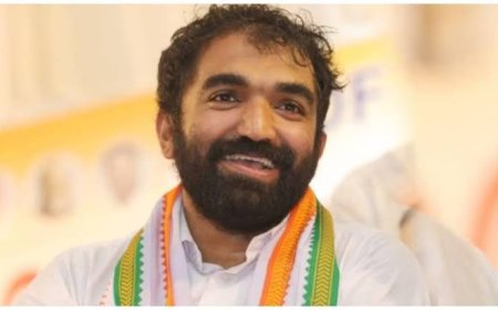 പുതുപ്പള്ളി മണ്ഡലത്തിൽ മറ്റൊരാളെ പരിഗണിച്ചാൽ മാറി നിൽക്കാൻ തയ്യാർ; ചാണ്ടി ഉമ്മൻ