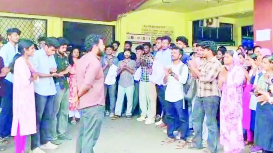 ആവശ്യങ്ങൾ നടപ്പാക്കാത്തതിൽ പ്രതിഷേധം: ഇടുക്കി ഗവ. മെഡിക്കൽ കോളജിൽ അവസാനവർഷ വിദ്യാർഥികളുടെ പഠിപ്പുമുടക്ക്