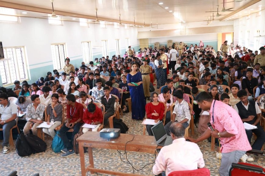 ആവേശമായി ചീഫ് മിനിസ്റ്റേഴ്‌സ് മെഗാക്വിസ് വിദ്യാഭ്യാസ ജില്ലാതല മത്സരം