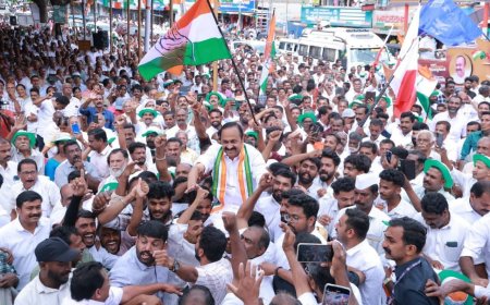 വി.ഡി. സതീശൻ നയിക്കുന്ന പുതുയുഗ യാത്രക്ക് ജില്ലയിൽ സ്വീകരണം നൽകി