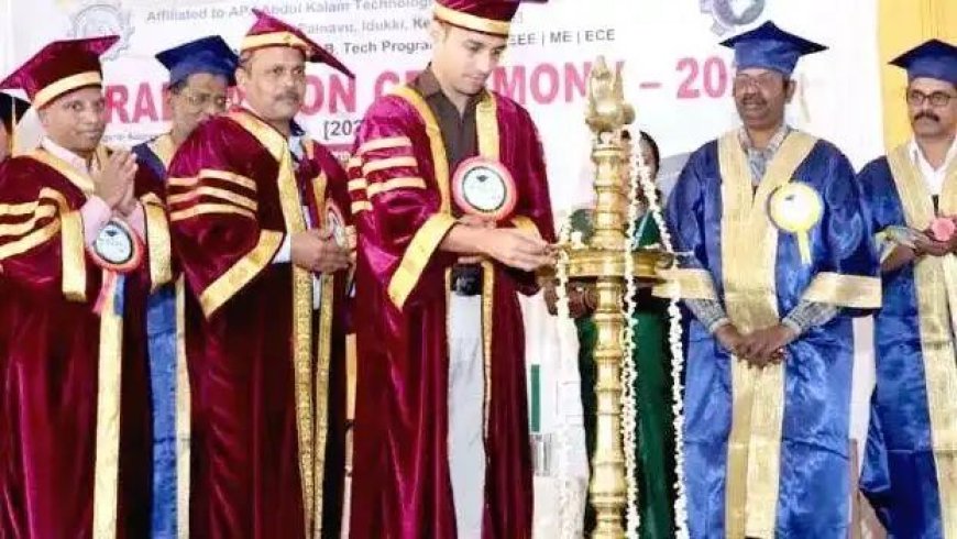 രജതജൂബിലി നിറവിൽ ഇടുക്കി ഗവ. എഞ്ചിനീയറിങ് കോളേജ് :  2021–2025 ബാച്ചിലെ വിദ്യാർത്ഥികളുടെ ബിരുദ ദാനദിനം സംഘടിപ്പിച്ചു