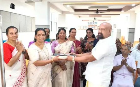 എസ്‌എൻ.ഡിപി യോഗം പച്ചടി ശ്രീധരൻ സ്മാരക നെടുംകണ്ടം യൂണിയൻ വനിതാ സംഘം ഭരണസമിതി സത്യപ്രതിജ്ഞ ചെയ്ത് അധികാരം ഏറ്റെടുത്തു