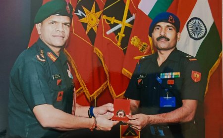 ലീഡർഷിപ്പ് കോഴ്‌സിൽ ഒന്നാം സ്ഥാനം; സുബേദർ അനീഷ് തോമസിന് സ്വർണമെഡൽ