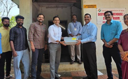 നിയമസഭാ തിരഞ്ഞെടുപ്പ്: വോട്ടിംഗ് യന്ത്രങ്ങളുടെ വിതരണം നടന്നു