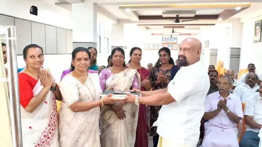 എസ്‌എൻ.ഡിപി യോഗം പച്ചടി ശ്രീധരൻ സ്മാരക നെടുംകണ്ടം യൂണിയൻ വനിതാ സംഘം ഭരണസമിതി സത്യപ്രതിജ്ഞ ചെയ്ത് അധികാരം ഏറ്റെടുത്തു