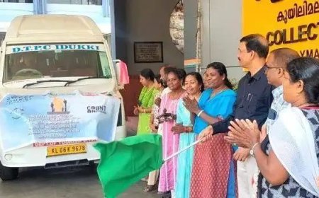 വിരല്‍ത്തുമ്പിലെ ജനാധിപത്യം: തെരുവ് നാടകപര്യടനത്തിന് ജില്ലയിൽ തുടക്കമായി