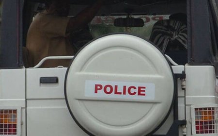 ബൈക്ക് തിരികെ നല്‍കാത്തതിനെ തുടര്‍ന്ന് യുവാവിനെ കുത്തിയ കേസില്‍ യുവതി ഉള്‍പ്പെടെ നാല് പേരെ പൊലീസ് അറസ്റ്റ് ചെയ്തു