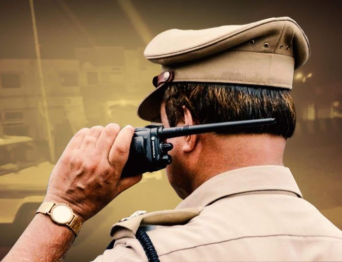 ഉത്സവത്തിനിടെ സംഘര്‍ഷം; പൊലീസുകാരെ മർദ്ദിച്ച 2 പേർ പിടിയിൽ