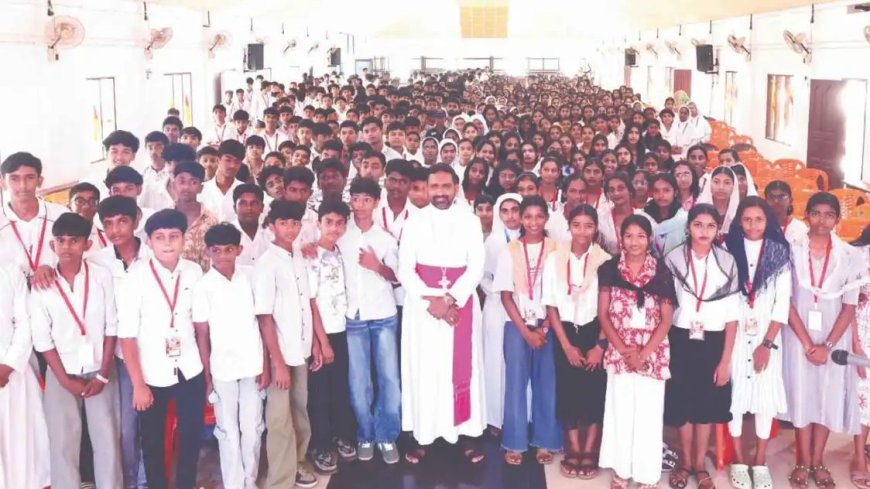 കൗമാരക്കാർ സമൂഹത്തിനും സഭയ്ക്കും പ്രതിബദ്ധരാകണം: മാർ ജോണ്‍ നെല്ലിക്കുന്നേല്‍