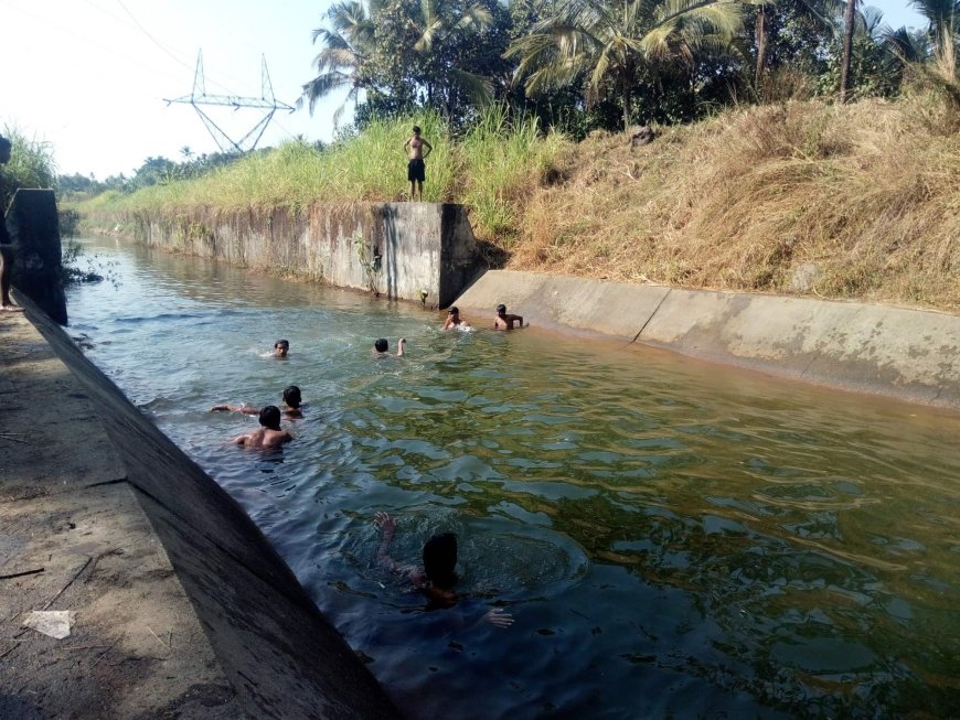 ഒഴുക്കിൽപ്പെട്ട യുവാക്കൾക്ക് രക്ഷകരായി അഗ്നിരക്ഷാസേന