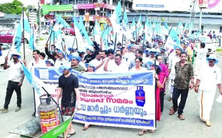 ഹോട്ടൽ പണിമുടക്ക് : ജില്ലയിൽ പൂർണം