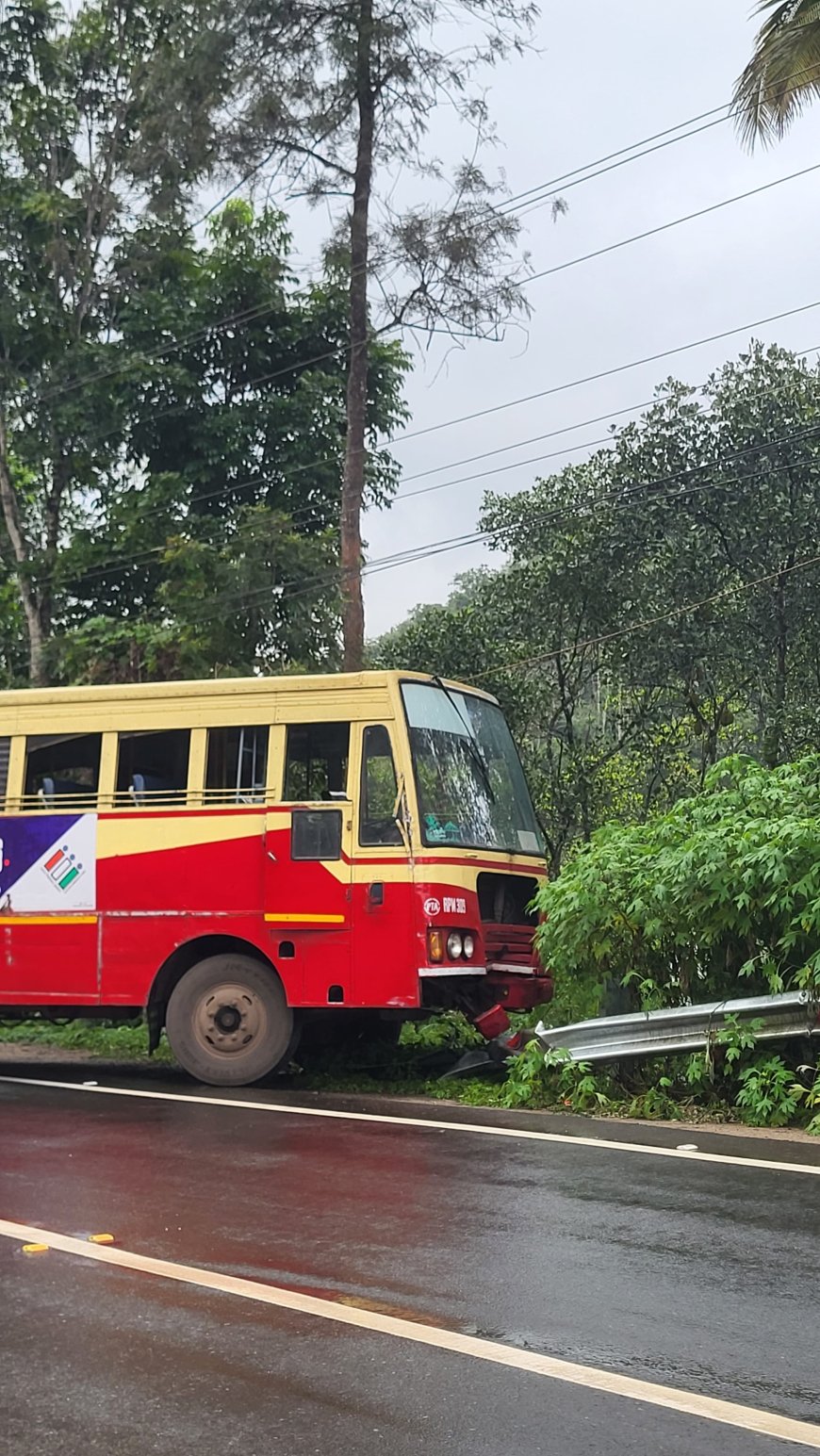 ലബ്ബക്കടക്ക് സമീപം വാഹനാപകടം