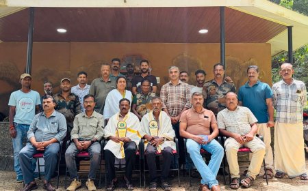 മുപ്പത് വർഷത്തെ സേവനത്തിന് ശേഷം പെരിയാർ ടൈഗർ റിസർവിൽ നിന്നും വിരമിച്ച ഇ.ഡി.സി അംഗങ്ങൾക്ക് യാത്രയയപ്പ് നൽകി