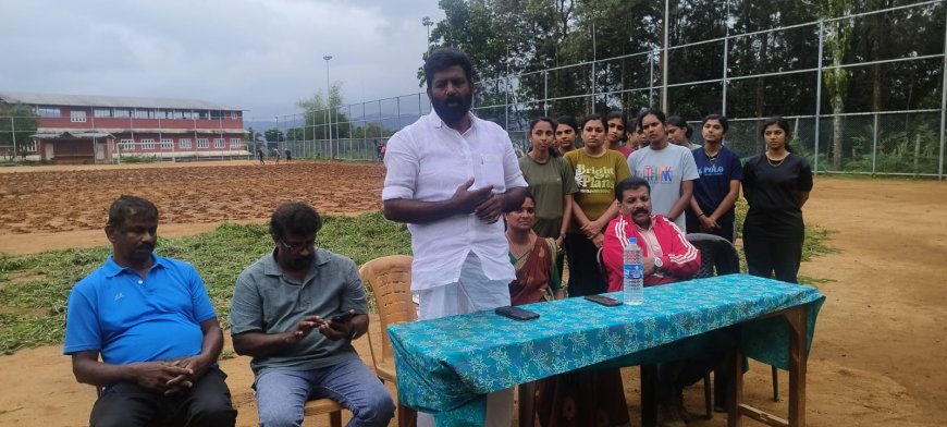 ശാന്തിഗ്രാം സ്റ്റേഡിയം പച്ച അണിയുന്നു; പരിസ്ഥിതി ദിനത്തിൽ ബഫല്ലോ ഗ്രാസ് നടീൽ നടത്തി