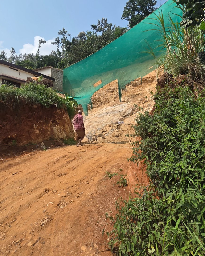 മഴക്കാലത്തിന് തൊട്ടുമുമ്പ് കട്ടപ്പന വെള്ളയാംകുടി റോഡരുകിൽ വൻ മണ്ണെടുപ്പ്; ഉരുൾപൊട്ടൽ ഭീഷണി..