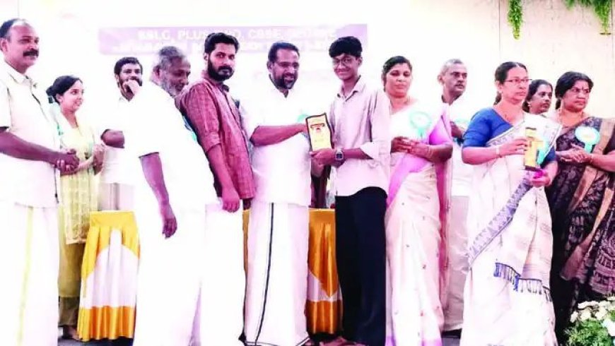 വിജയോത്സവം 2026: ഉന്നത വിജയം നേടിയ വിദ്യാർഥികൾക്ക് വാഴത്തോപ്പ് പഞ്ചായത്തിന്റെ ആദരം