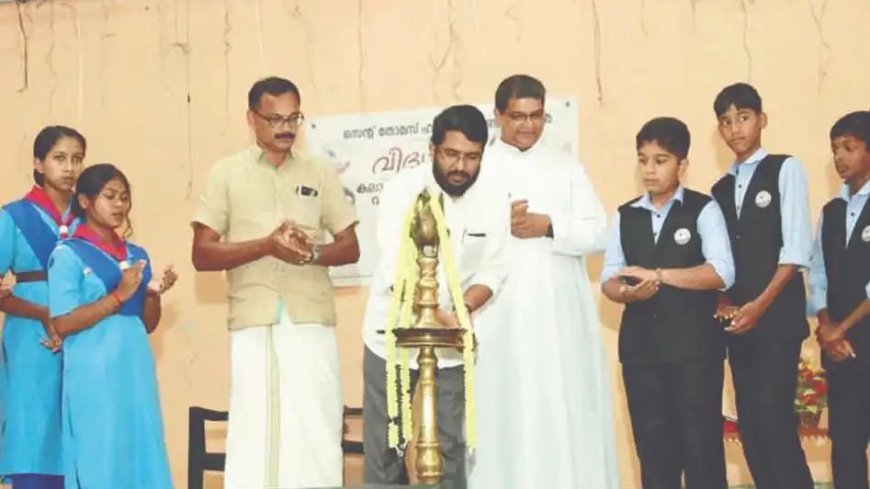 തങ്കമണി സെന്റ് തോമസ് സ്കൂളിൽ വിദ്യാരംഗം കലാസാഹിത്യ വേദിക്കും വിവിധ ക്ലബ്ബുകൾക്കും തുടക്കമായി