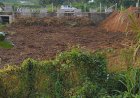 കാഞ്ചിയാർ പാലക്കടയിൽ രാത്രിയുടെ മറവിൽ നിലം നികത്തൽ; നീരൊഴുക്ക് തടസ്സപ്പെടുന്നതായി നാട്ടുകാരുടെ പരാതി.