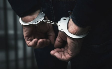 കംപ്ലീഷൻ സർട്ടിഫിക്കറ്റിന് 75,000 കൈക്കൂലി