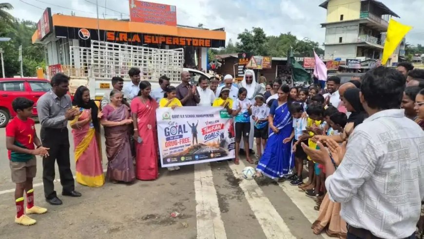 ഗോളിലൂടെ ലഹരി വിരുദ്ധ സന്ദേശം; വണ്ടിപ്പെരിയാറിലെ തൂഫാൻ ഗോൾപോസ്റ്റ് ശ്രദ്ധേയമായി