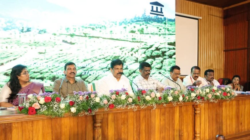 അടിമാലി മണ്ണിടിച്ചിൽ ദുരിതബാധിതർക്ക് ഓണത്തിന് മുൻപ് 10 ലക്ഷം നഷ്ടപരിഹാരം