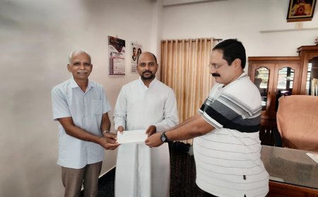 ഇരട്ടയാർ സെന്റ് തോമസ് സ്കൂൾ പൂർവവിദ്യാർത്ഥി സംഗമം: വിദ്യാർത്ഥികൾക്കുള്ള ഈ വർഷത്തെ സ്കോളർഷിപ്പ് തുക കൈമാറി