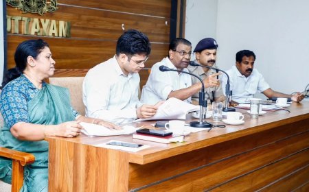 മുഖ്യമന്ത്രിയുടെ നിർദേശപ്രകാരം ജില്ലാ ദുരന്ത നിവാരണ അതോറിറ്റി യോഗം; രക്ഷാപ്രവർത്തനങ്ങൾ വിലയിരുത്തി