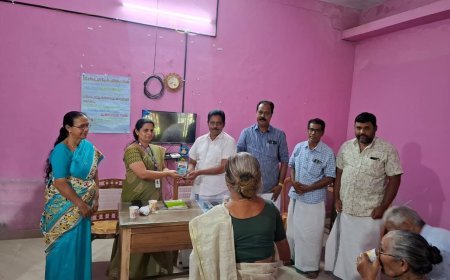 ജൂനിയർ ഹെൽത്ത് ഇൻസ്പെക്ടർ ജിജി ജോർജിന് യാത്രയയപ്പ് നൽകി