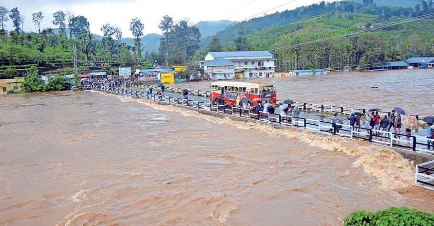 ഇടുക്കിയിൽ കനത്ത മഴ ; മണ്ണിടിച്ചിൽ, വെള്ളപ്പൊക്കം – ഒരാളെ കാണാതായി