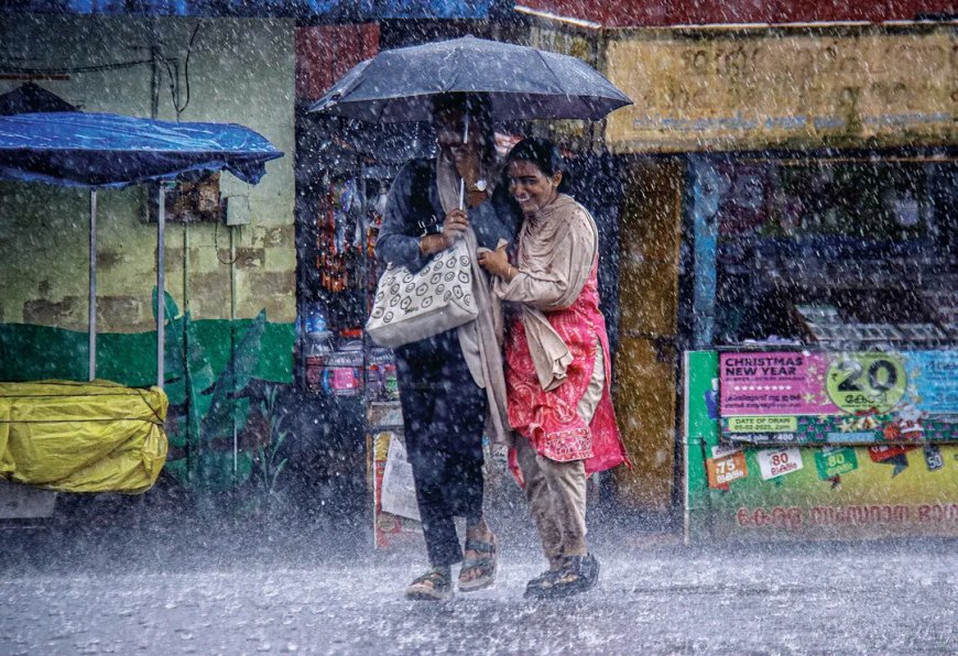 മഴ തുടരും :  എട്ട് ജില്ലകളിൽ ഓറഞ്ച് അലർട്ട്