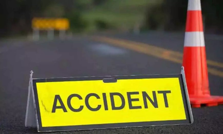 മഴയിൽ നിയന്ത്രണം വിട്ട ബൈക്ക് സ്വകാര്യ ബസിനടിയിലേക്ക് ഇടിച്ചു കയറി. 23-കാരിക്ക് ദാരുണാന്ത്യം