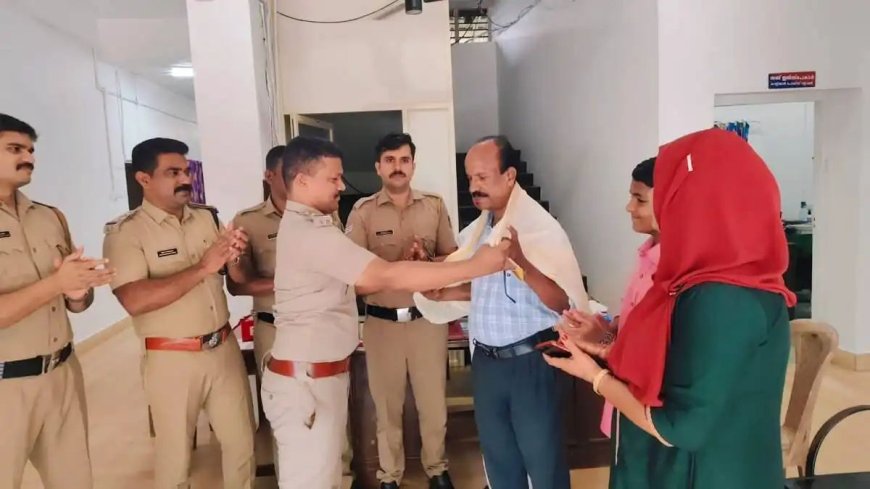 ജീവൻ രക്ഷിച്ചു; പുരസ്‌കാരത്തുകയും ചികിത്സയ്ക്കായി നൽകി: നന്മയുടെ മാതൃകയായി അച്ഛനും മകനും