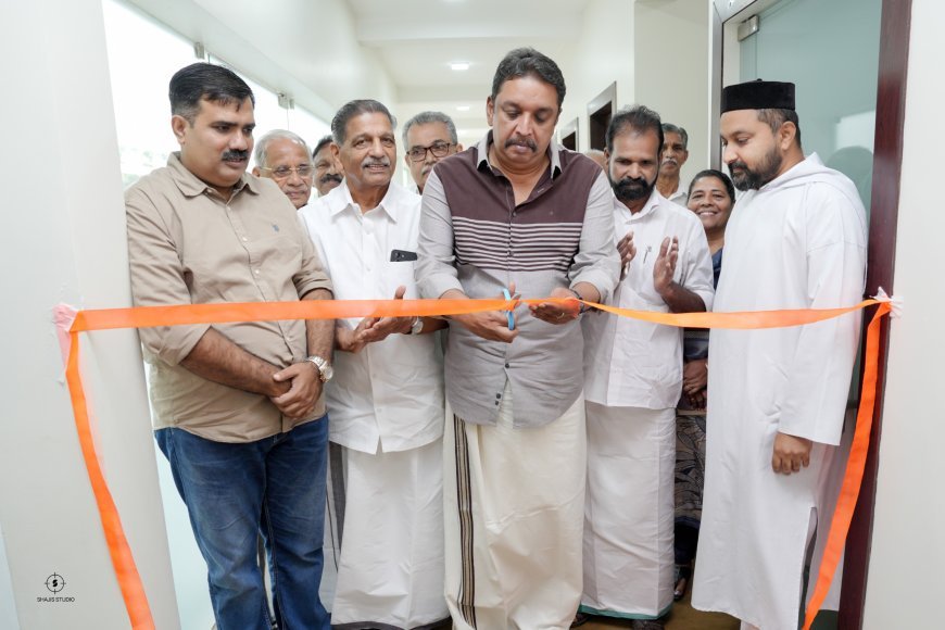 സമ്മാന മേശ’യുമായി KROSS ഡയാലിസിസ് സെന്റർ; ഡയാലിസിസ് രോഗികൾക്ക് ആവശ്യമായ സാധനങ്ങൾ സൗജന്യമായി തിരഞ്ഞെടുക്കാം