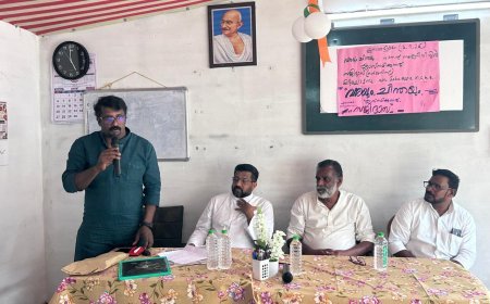 കാർട്ടൂൺ വരയിലൂടെ ചിന്തയുടെ ലോകത്തേക്ക് : സ്വരാജ് പബ്ലിക് ലൈബ്രറിയിൽ ‘വരയും ചിന്തയും’ കാർട്ടൂൺ പരിശീലന ക്ലാസ് സംഘടിപ്പിച്ചു